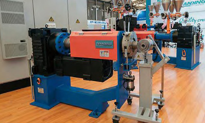 img of EXT 機車軌道電纜擠出生產線